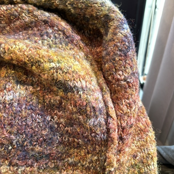 Multi. Color sweater - Picture 3 of 5